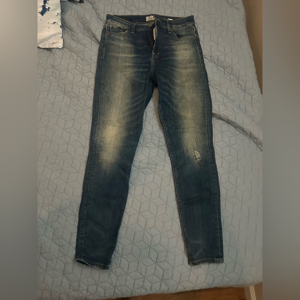Lucky Brand Women’s Dark Wash Blue Jeans